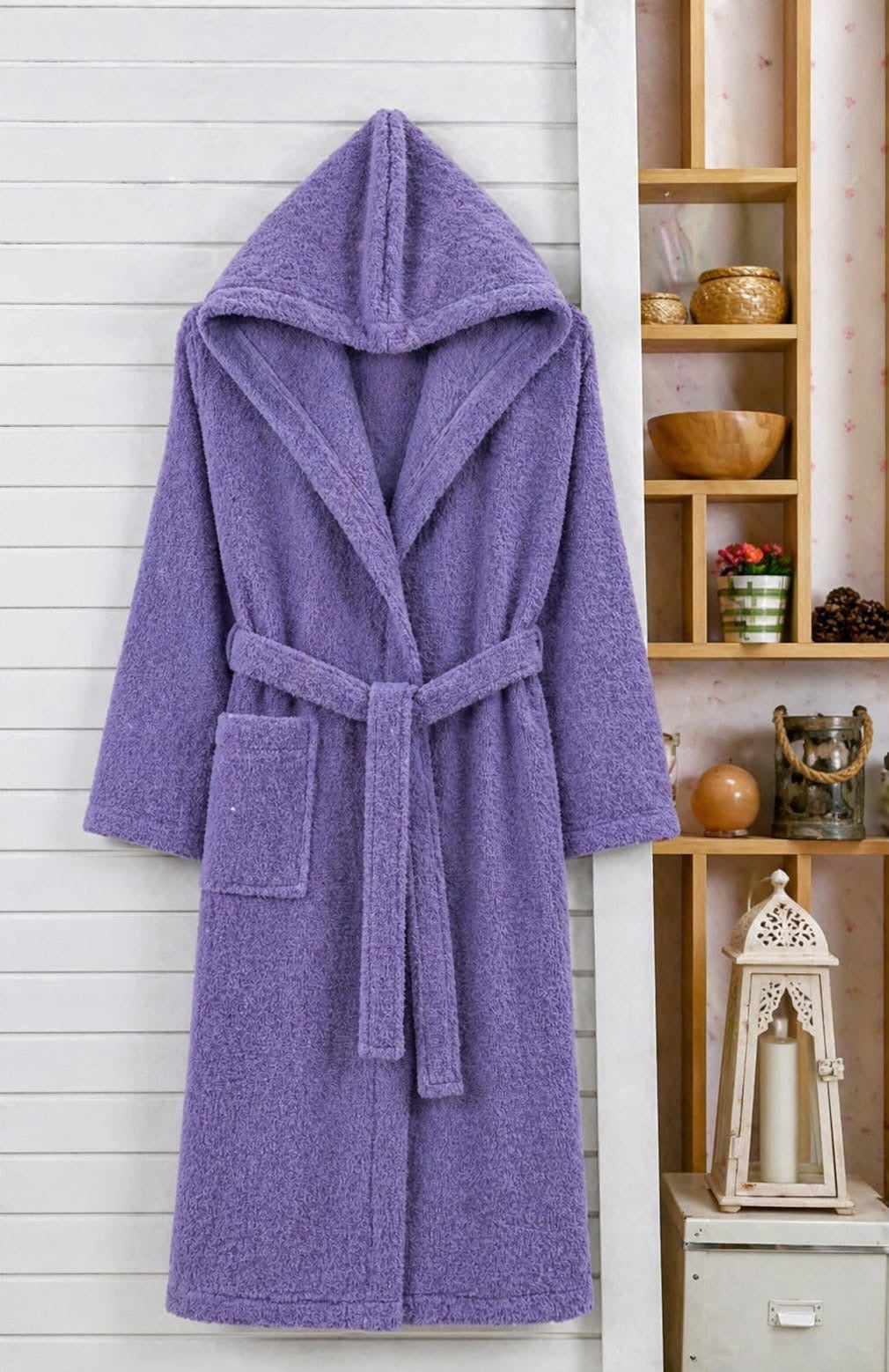 Kapşonlu Bornoz